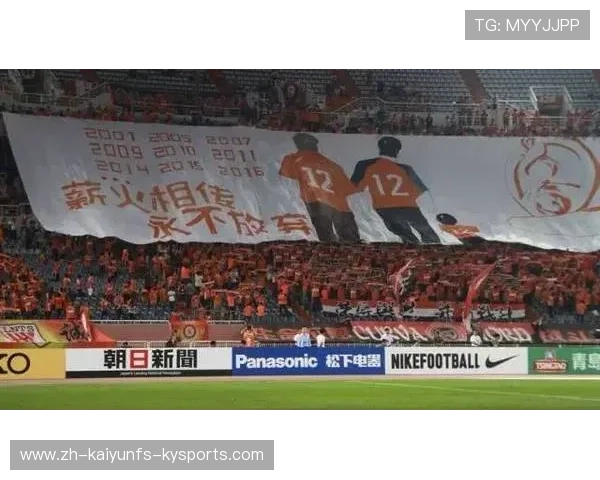 41岁教育博主张雪峰猝逝多年米兰球迷身份背后的体育精神传承